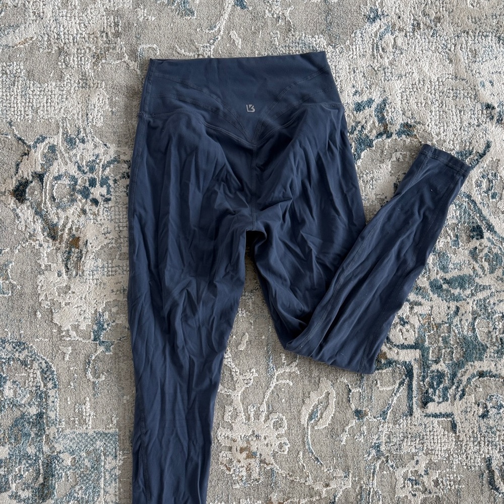 BuffBunny women’s Navy High-Waist Leggings